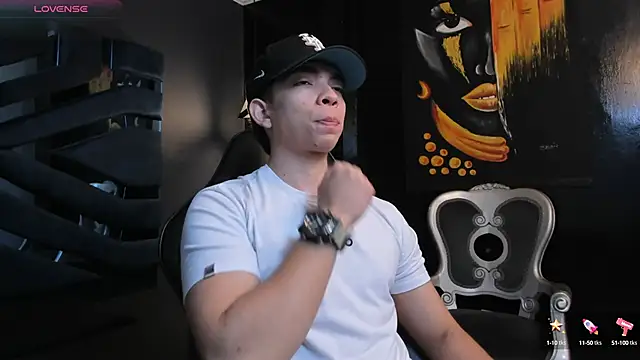 Eryonbradley online show from October 2025 11:21:02 AM