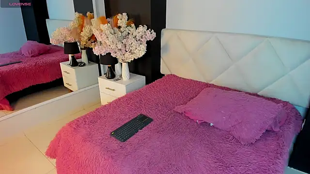 veronica hill  online show from January 2026 03:10:01 AM