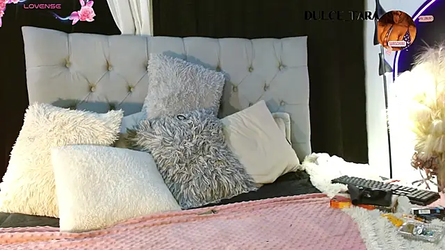 Snapshot of Dulce_Tara chatting on September 2025 01:09:01 AM Dulce Tara online show from September 2025 01:09:01 AM