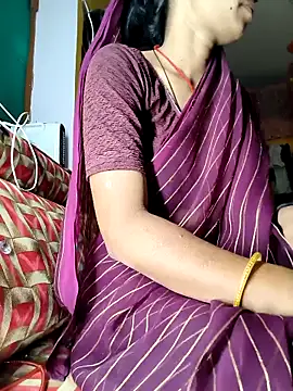 Snapshot of Sonam_pandeyji chatting on April 2026 11:32:02 PM Sonam pandeyji online show from April 2026 11:32:02 PM