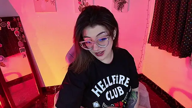 isaferrer06 online show from November 2025 04:13:02 AM