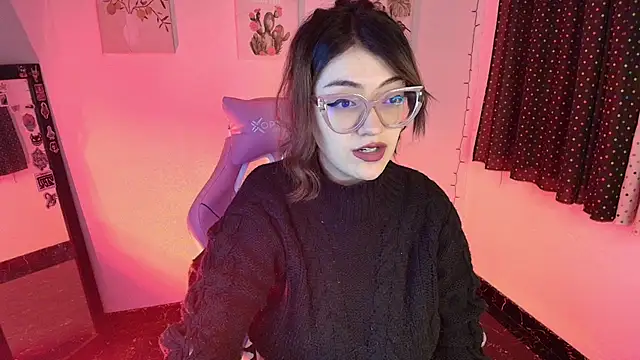 isaferrer06 online show from December 2025 04:11:02 AM