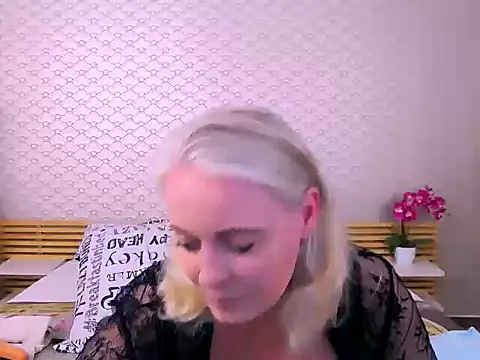 Snapshot of Anais_Janson chatting on June 2026 08:15:02 PM Anais Janson online show from June 2026 08:15:02 PM