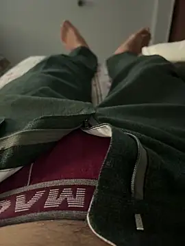 NoddingScorpion online show from October 2025 08:56:02 AM