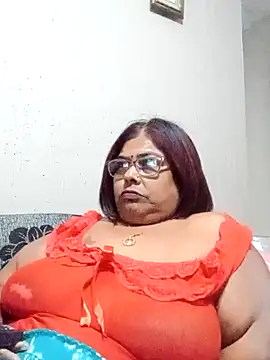 Snapshot of mileesha chatting on April 2026 06:46:02 PM mileesha online show from April 2026 06:46:02 PM