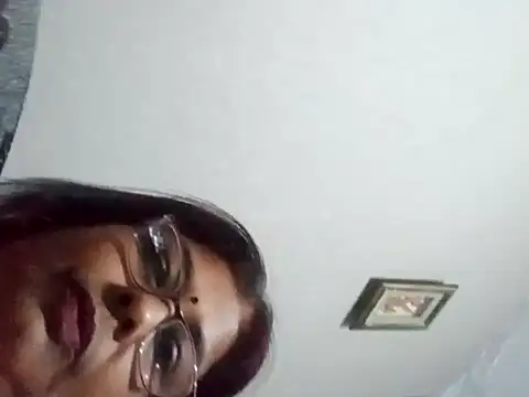 Snapshot of mileesha chatting on May 2026 06:35:02 PM mileesha online show from May 2026 06:35:02 PM