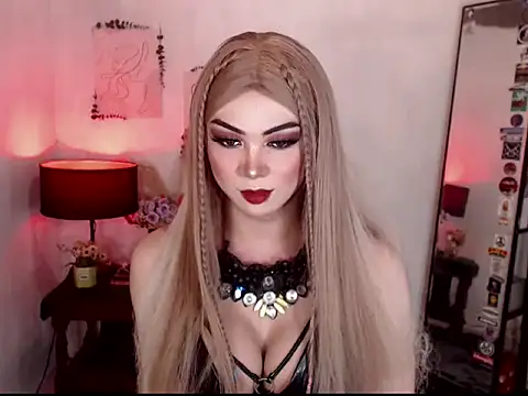 Snapshot of Hugecock_shantall chatting on November 2025 08:18:01 PM Hugecock shantall online show from November 2025 08:18:01 PM