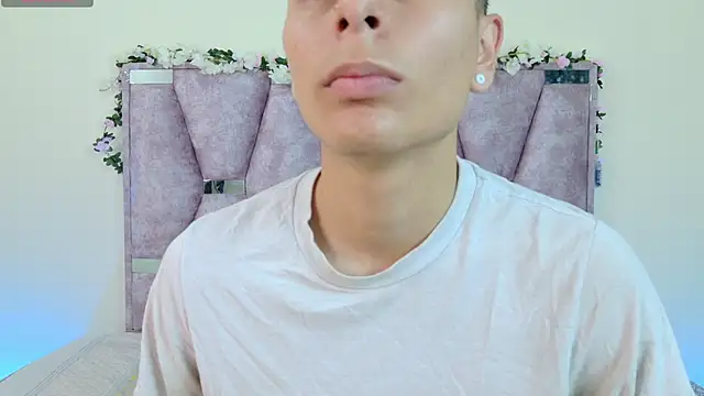 lana and liam  online show from November 2025 10:34:02 AM