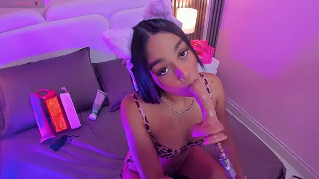 Clawdeen  wolf online show from October 2025 07:59:01 PM