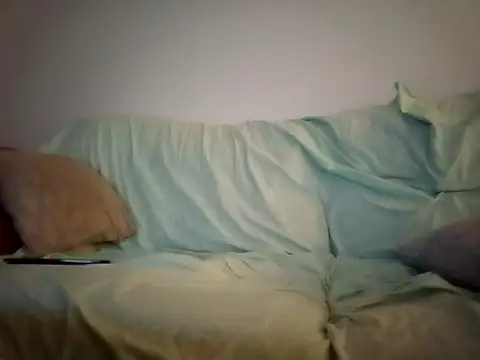 Snapshot of Feistysausage chatting on September 2025 08:42:02 PM Feistysausage online show from September 2025 08:42:02 PM