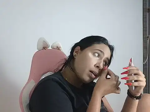 Snapshot of Valery_lovex_ chatting on September 2025 11:37:01 PM Valery lovex online show from September 2025 11:37:01 PM