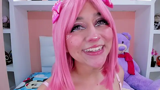 Snapshot of miss___chloe chatting on September 2025 06:09:01 PM miss chloe online show from September 2025 06:09:01 PM