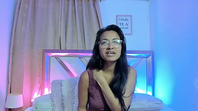Snapshot of bravepetunia chatting on October 2025 12:01:02 PM bravepetunia online show from October 2025 12:01:02 PM
