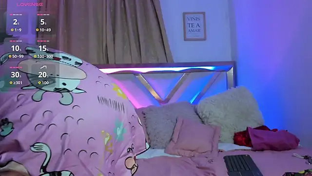 Snapshot of bravepetunia chatting on October 2025 12:17:01 PM bravepetunia online show from October 2025 12:17:01 PM