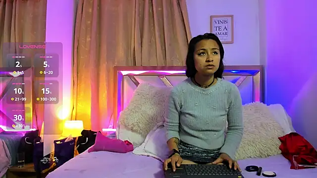 Snapshot of bravepetunia chatting on October 2025 01:00:02 PM bravepetunia online show from October 2025 01:00:02 PM