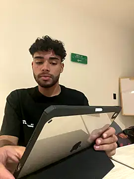 RaphaelDufort online show from October 2025 09:48:02 PM