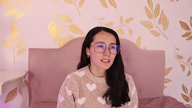 Ginevra esposito online show from March 2026 12:46:01 PM