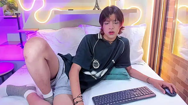 Dan Copers online show from October 2025 02:08:01 PM