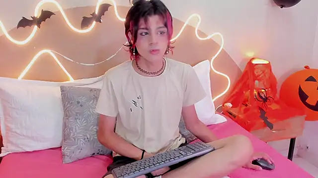 Dan Copers online show from October 2025 02:41:02 PM