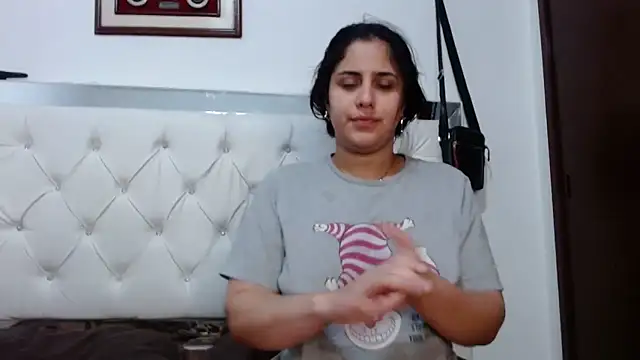 Electraweb 09 online show from February 2026 05:18:02 PM