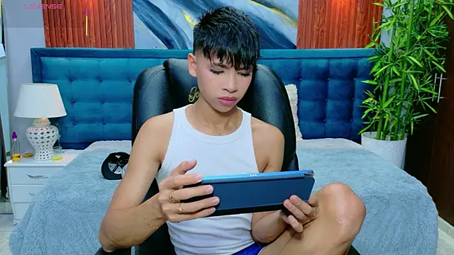 Snapshot of dilan_911 chatting on May 2026 06:49:01 PM dilan 911 online show from May 2026 06:49:01 PM