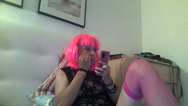 Emily de Carla online show from October 2025 10:43:01 PM