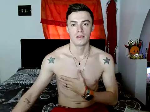 Snapshot of Ken_bigcock77 chatting on October 2025 05:23:02 PM Ken bigcock77 online show from October 2025 05:23:02 PM