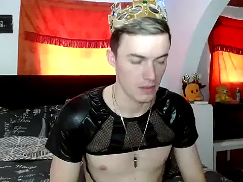 Snapshot of Ken_bigcock77 chatting on November 2025 03:23:02 PM Ken bigcock77 online show from November 2025 03:23:02 PM