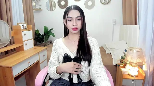 Snapshot of joyfulmartinaa chatting on October 2025 03:18:01 PM joyfulmartinaa online show from October 2025 03:18:01 PM