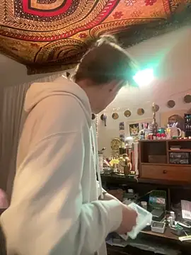 XanderOzzz online show from November 2025 06:57:02 AM