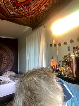 XanderOzzz online show from November 2025 05:35:01 PM