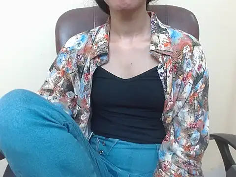 smallcuute online show from September 2025 09:31:02 AM