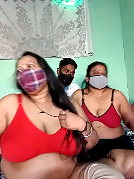 LoveOnStream online show from November 2025 04:56:01 AM