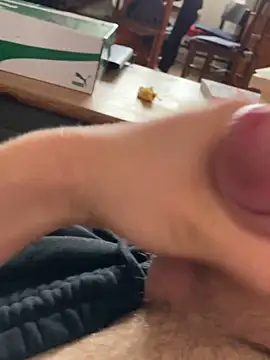 Snapshot of Loulou_2007 chatting on September 2025 03:34:01 PM Loulou 2007 online show from September 2025 03:34:01 PM