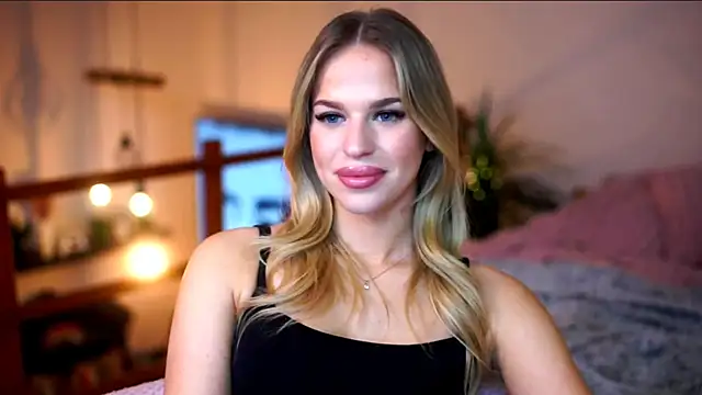 Emilyvanroessel online show from November 2025 05:44:01 PM