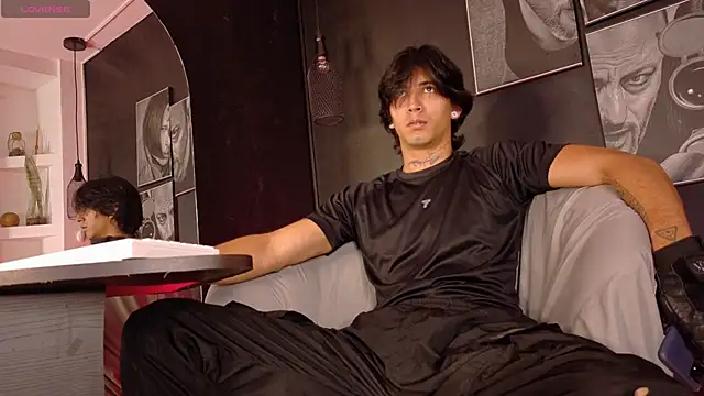 jett savage online show from December 2025 01:16:02 PM