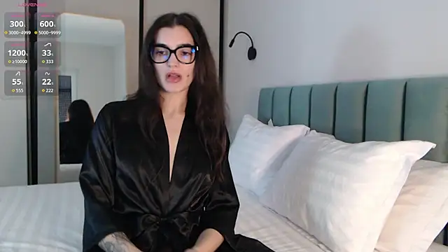 christinafitness online show from November 2025 05:52:01 AM