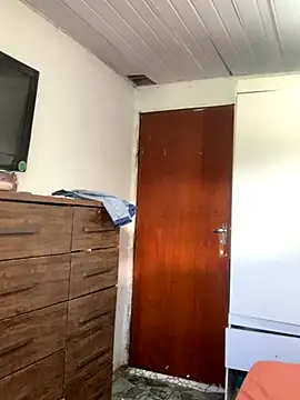 Crisschiavo online show from September 2025 12:40:02 PM