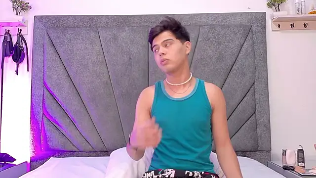 Snapshot of Felipe_Cold chatting on February 2026 02:21:02 AM Felipe Cold online show from February 2026 02:21:02 AM