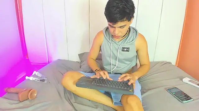 Snapshot of Felipe_Cold chatting on February 2026 06:22:01 AM Felipe Cold online show from February 2026 06:22:01 AM