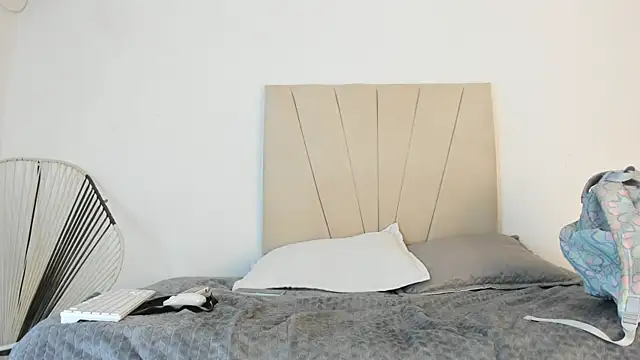  Miaa khalifa  online show from November 2025 12:26:01 PM