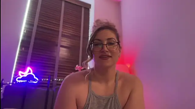 Snapshot of MistresssX chatting on June 2026 12:37:01 PM MistresssX online show from June 2026 12:37:01 PM