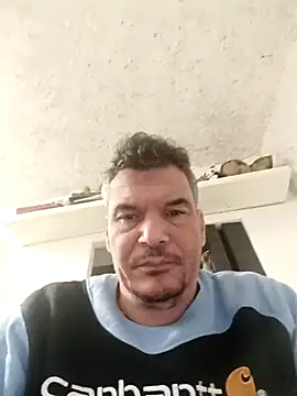 twitshe online show from November 2025 08:21:02 PM