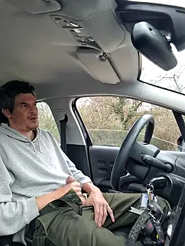 twitshe online show from February 2026 01:16:01 PM