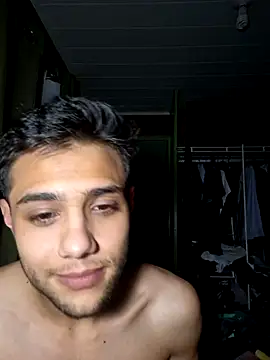 PrettyBoyyy11 online show from September 2025 06:34:01 AM