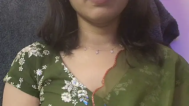 Snapshot of SWEET-18-TEEN chatting on October 2025 06:17:02 PM SWEET-18-TEEN online show from October 2025 06:17:02 PM