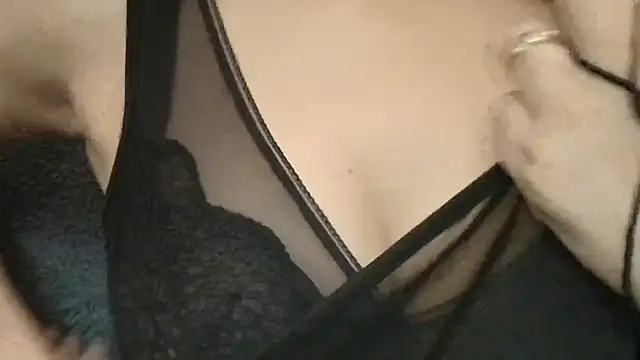 Snapshot of SWEET-18-TEEN chatting on November 2025 06:54:01 PM SWEET-18-TEEN online show from November 2025 06:54:01 PM