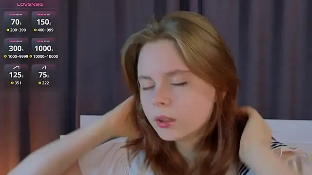 JulietteRain online show from November 2025 05:20:01 PM