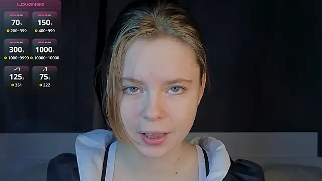 JulietteRain online show from December 2025 06:37:02 PM