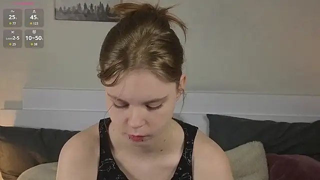 Snapshot of JulietteRain chatting on May 2026 06:14:02 PM JulietteRain online show from May 2026 06:14:02 PM